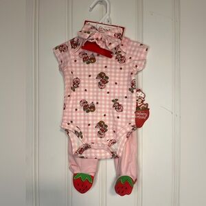 Strawberry shortcake onesie set